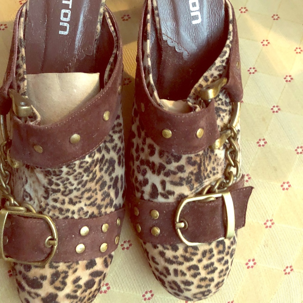 Animal print suede Clogs